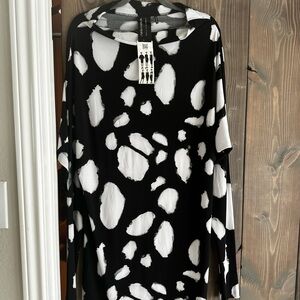 Kamalikulture X Norma Kamali wear 6 ways stretch dress